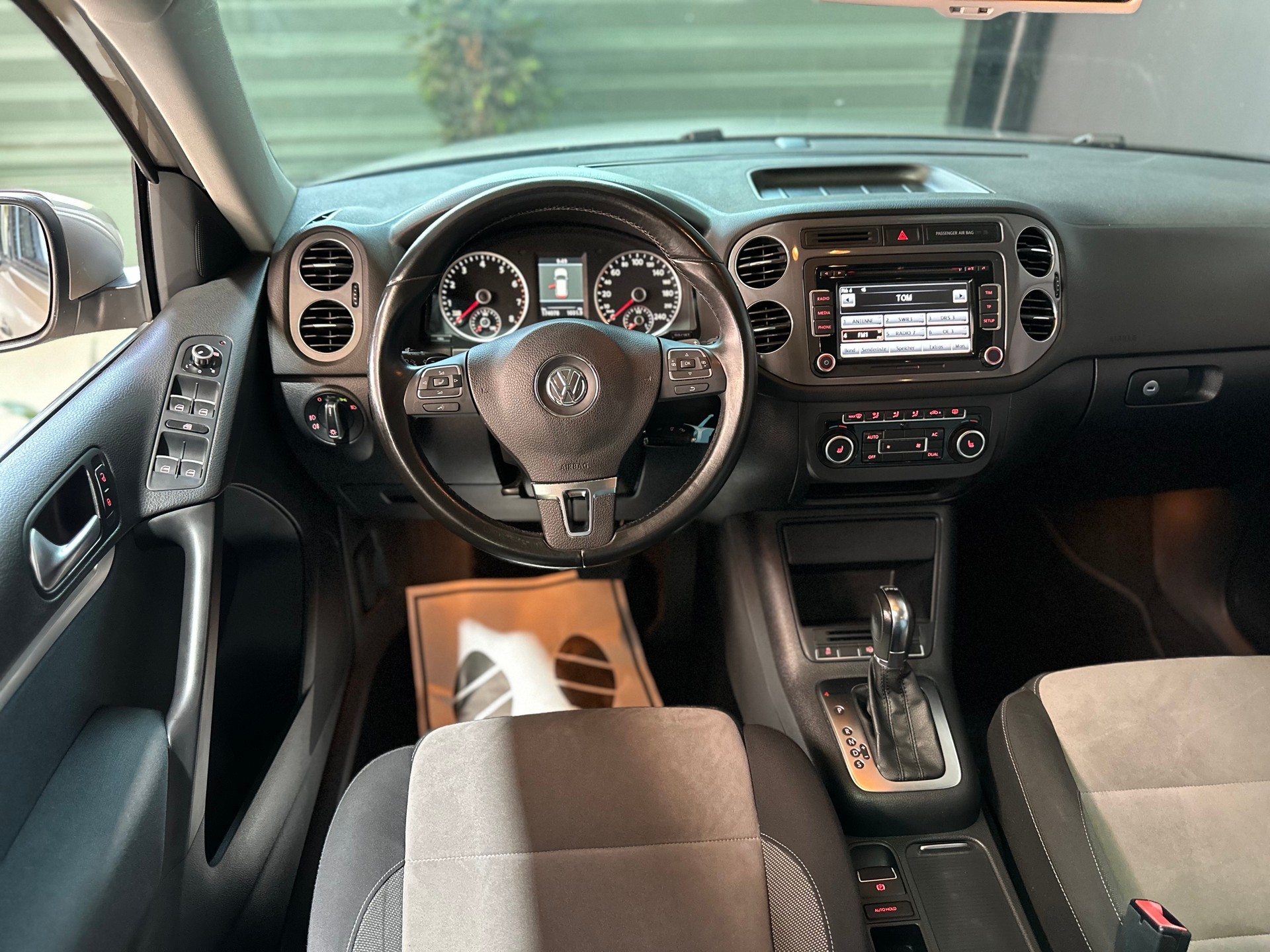 VW Tiguan 2.0 TSI Sport&Style 4Motion DSG-image-15