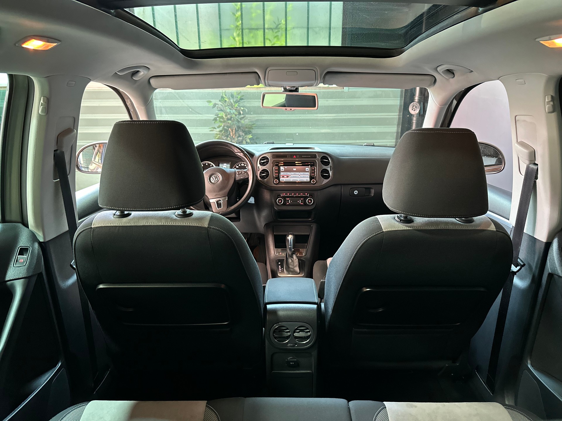 VW Tiguan 2.0 TSI Sport&Style 4Motion DSG-image-11