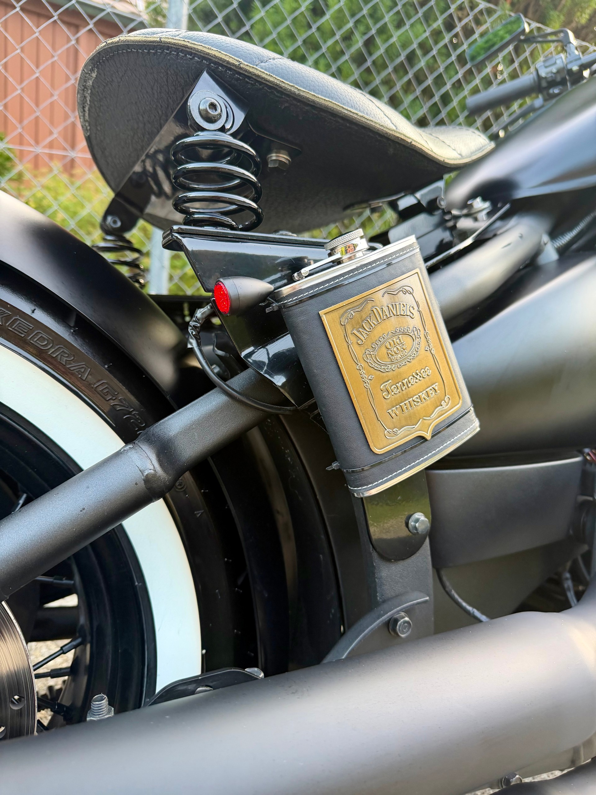 KAWASAKI VN 900 Classic-image-9