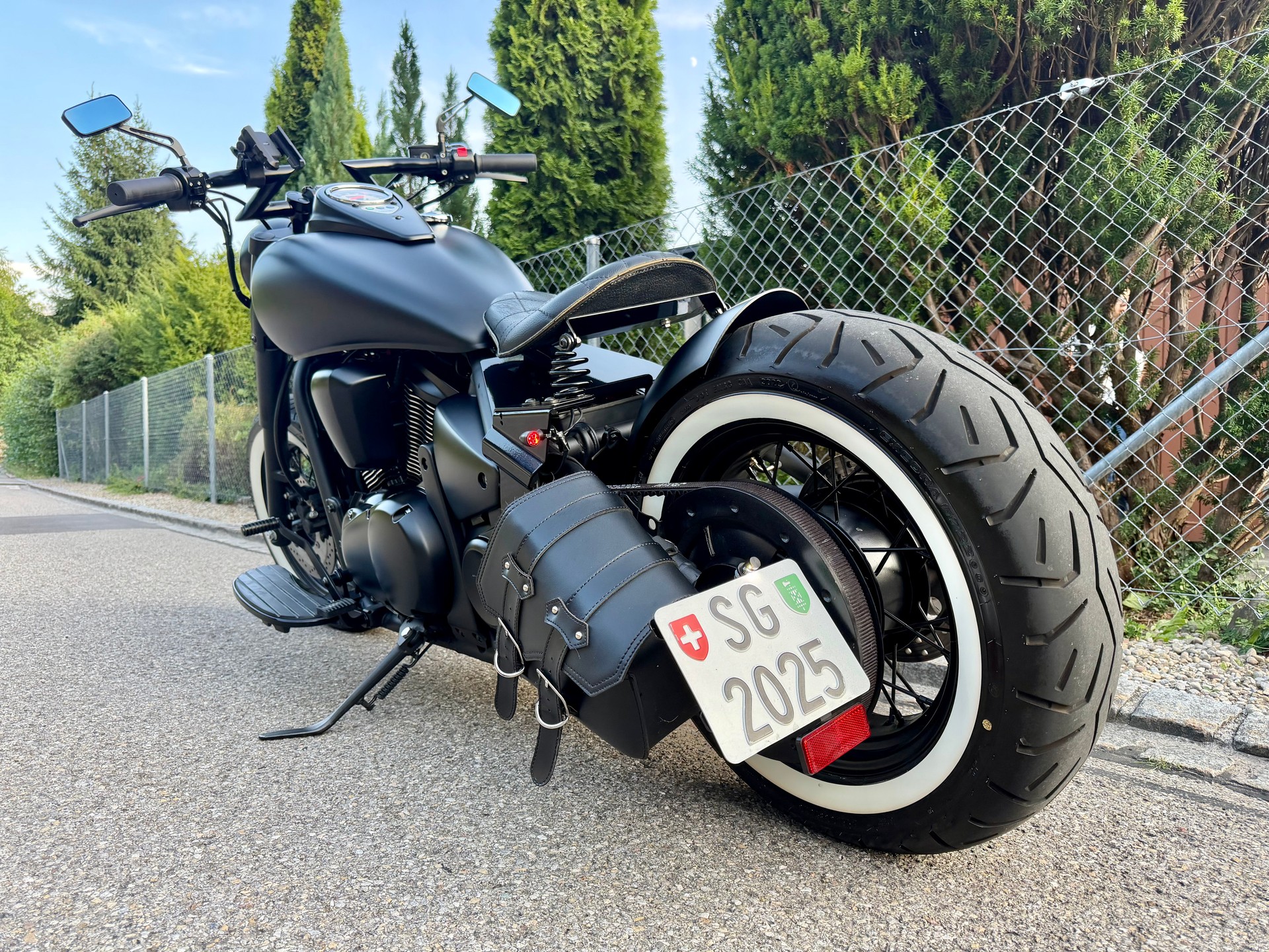 KAWASAKI VN 900 Classic-image-1