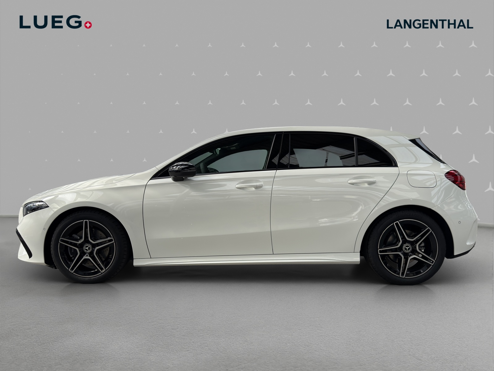 MERCEDES-BENZ A 220 4Matic 8G-DCT-image-1