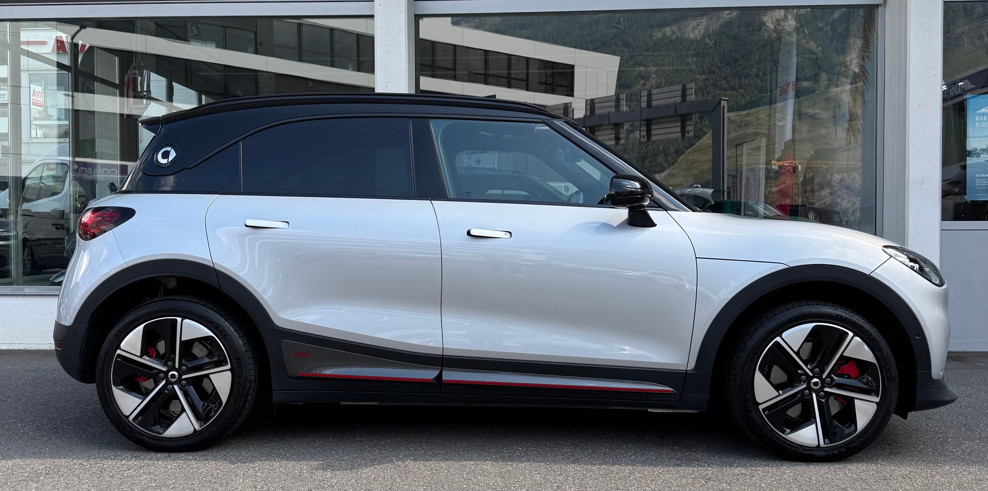 SMART #1 66 kWh Brabus AWD-showroom-element-1