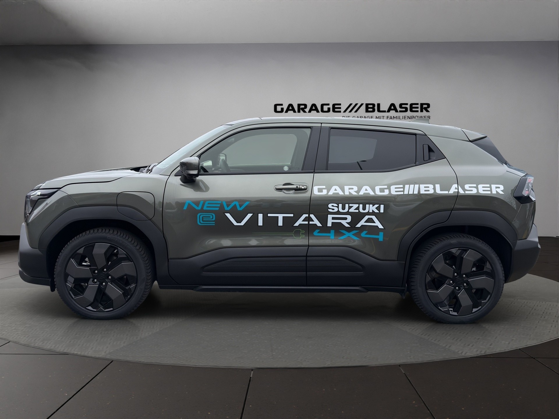 SUZUKI e-Vitara 61kWh Compact Top 4x4-showroom-element-1