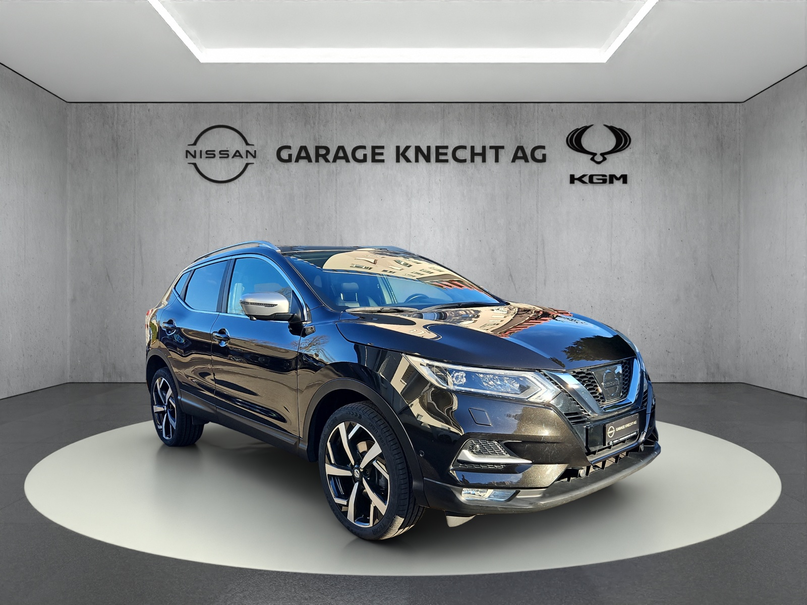 NISSAN Qashqai 1.6 dCi Tekna+ 4x4-showroom-element-1