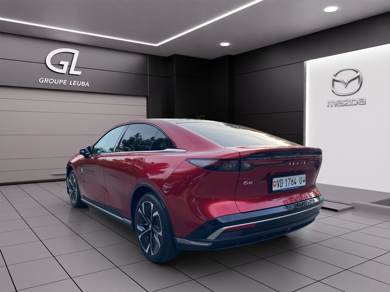 MAZDA 6e 245 80kWh Takumi-showroom-element-3