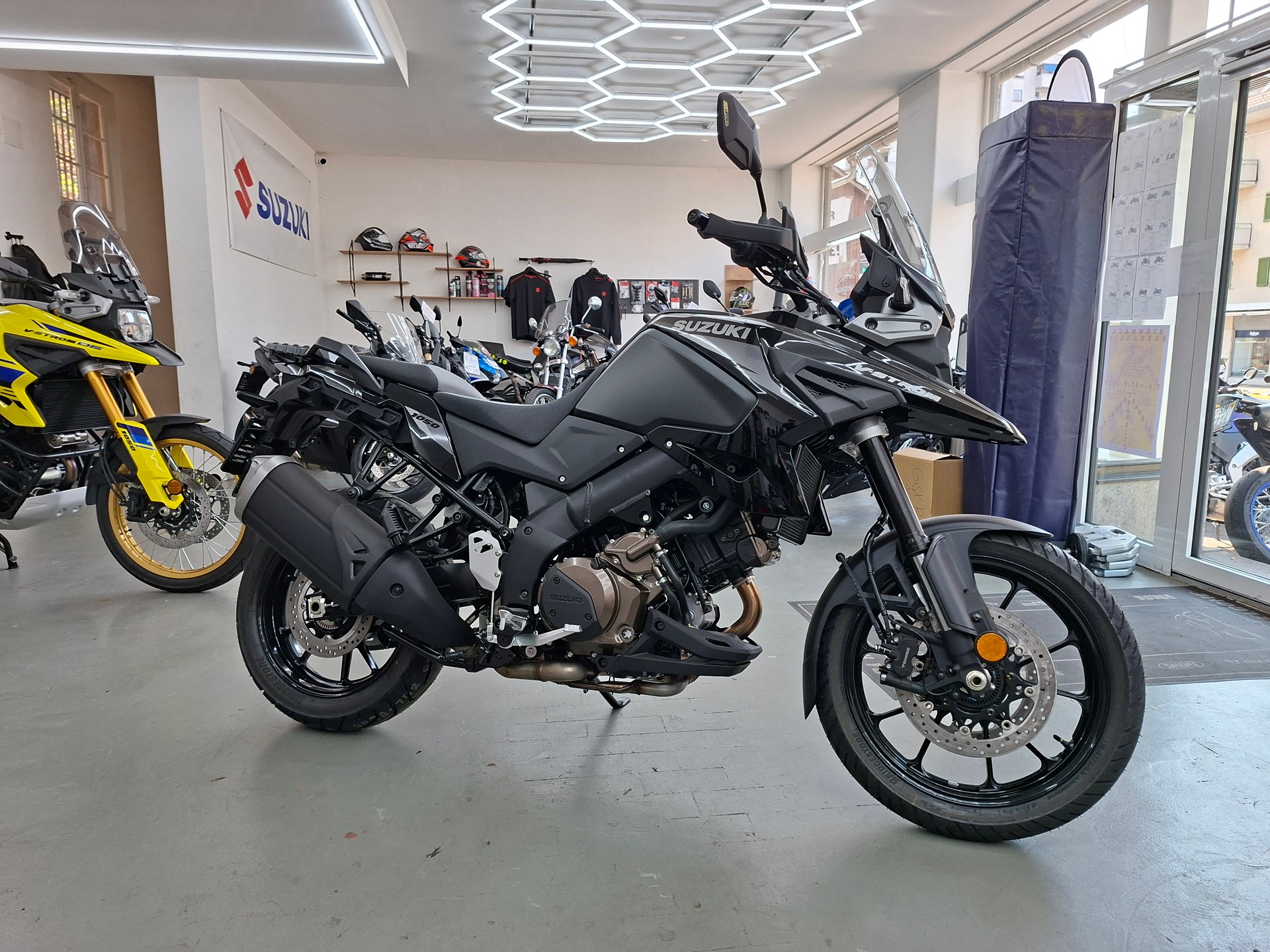 SUZUKI DL 1050