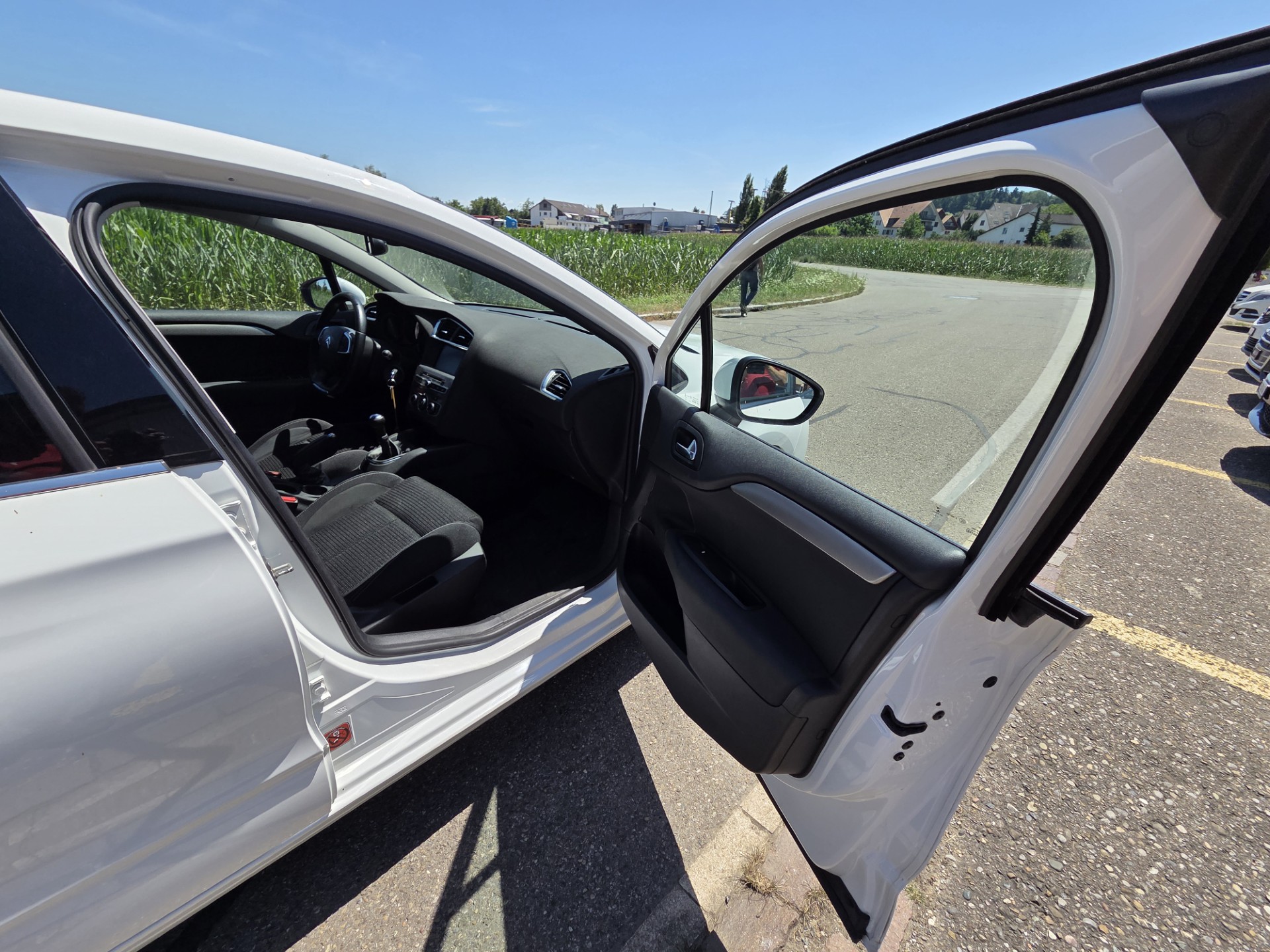 CITROEN C4 1.2 Pure Tech Feel-image-10