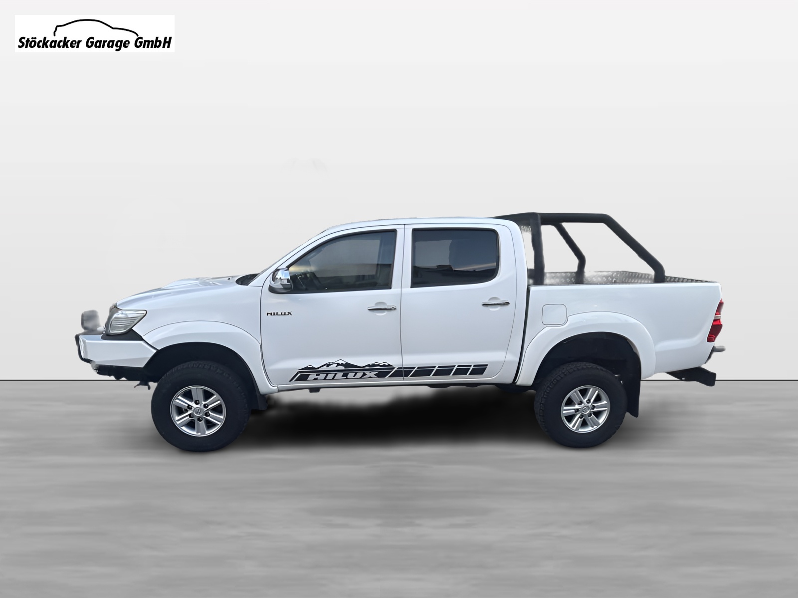 TOYOTA Hilux Double Cab.-Pick-up 3.0-4D Linea Sol-showroom-element-2