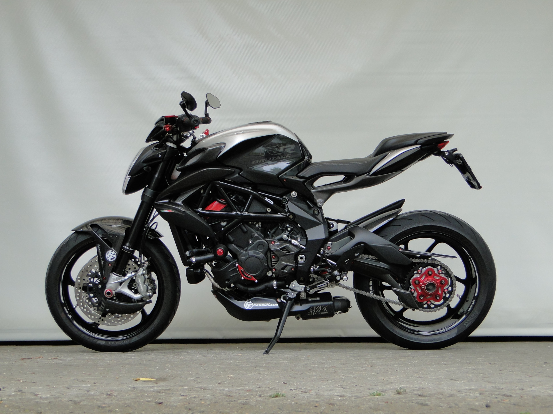 MV AGUSTA B3 Brutale 800 RR sehr viel Zubehör!-image-0
