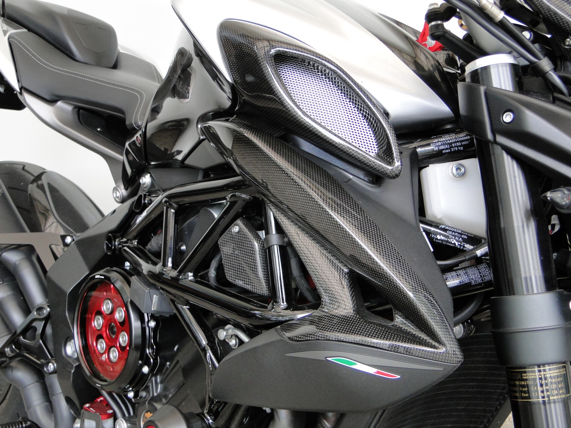 MV AGUSTA B3 Brutale 800 RR sehr viel Zubehör!-image-7