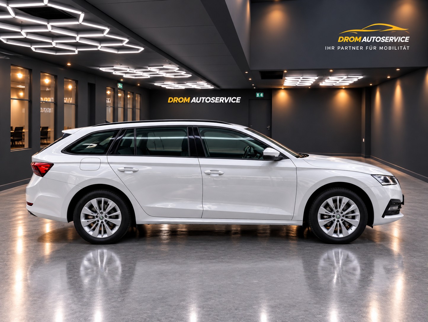 SKODA Octavia Combi 2.0 TDI DSG Ambition 4x4-image-6