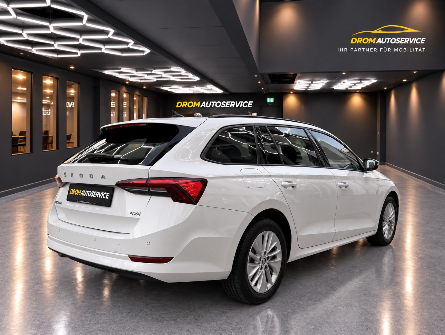 SKODA Octavia Combi 2.0 TDI DSG Ambition 4x4-image-4
