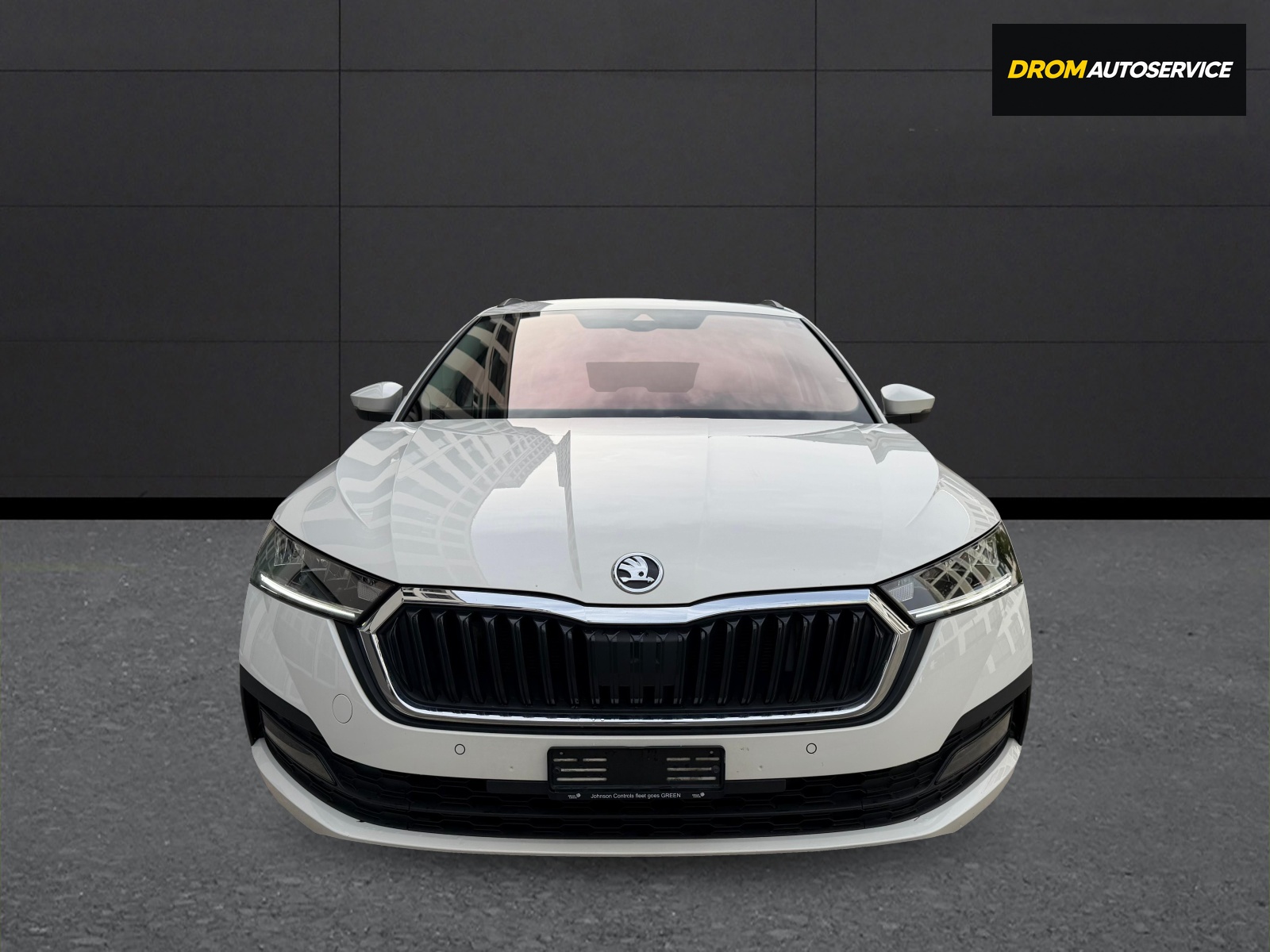 SKODA Octavia Combi 2.0 TDI DSG Ambition 4x4-showroom-element-2