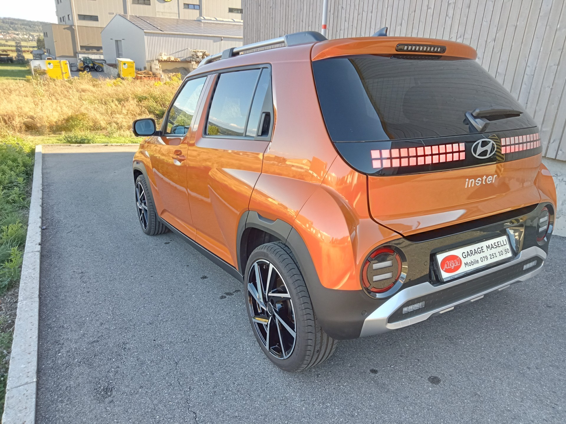 HYUNDAI Inster 49kWh Amplia-image-6