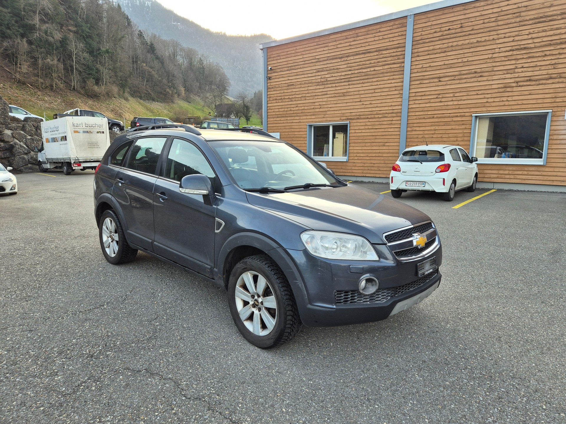 CHEVROLET Captiva 2.0 VCDi LS 4WD-image-4