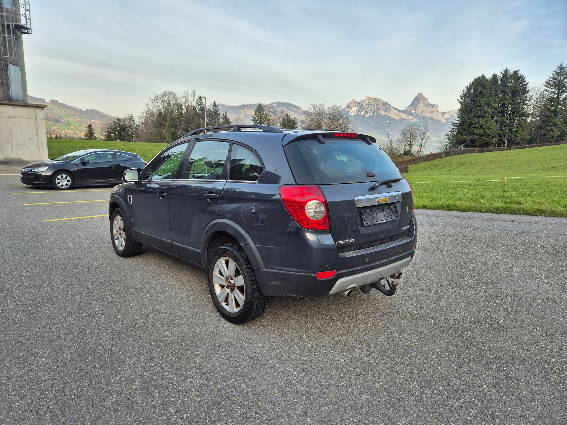 CHEVROLET Captiva 2.0 VCDi LS 4WD-image-2