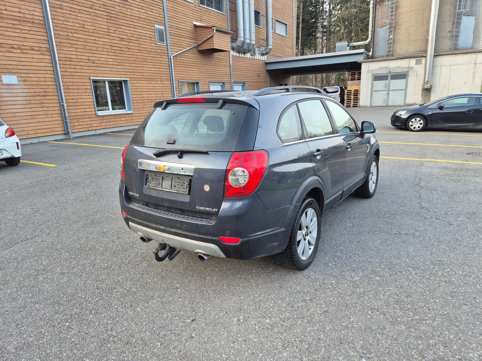 CHEVROLET Captiva 2.0 VCDi LS 4WD-image-3