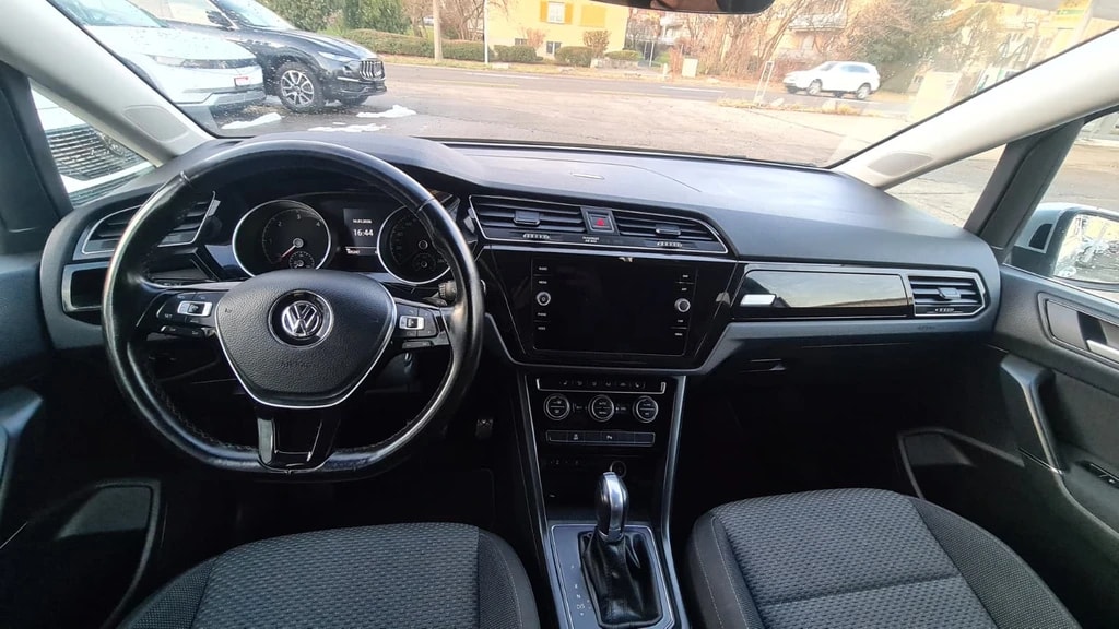 VW Touran 2.0 TDI BlueMotion Technology Comfortline DSG ** Gr-Navi ** Sitzheizung ** Abstandsregelsysteme ** LTZ MFK 18.07.2025 **-image-10
