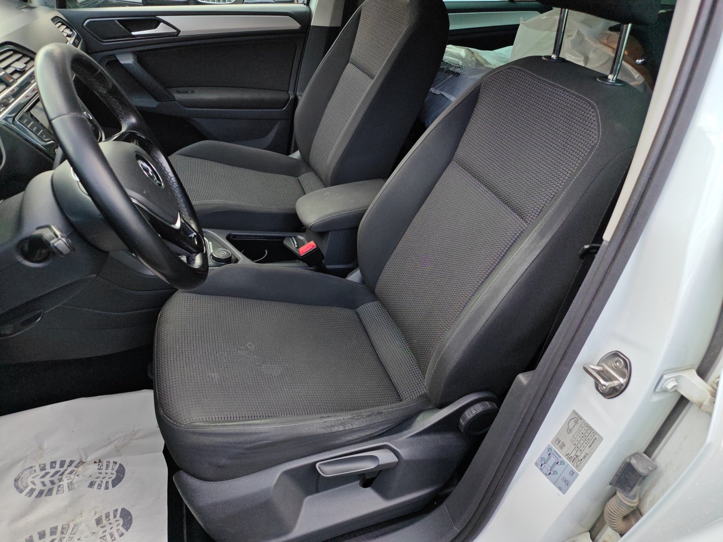 VW Tiguan 2.0 TDI SCR Trendline 4Motion DSG-image-11