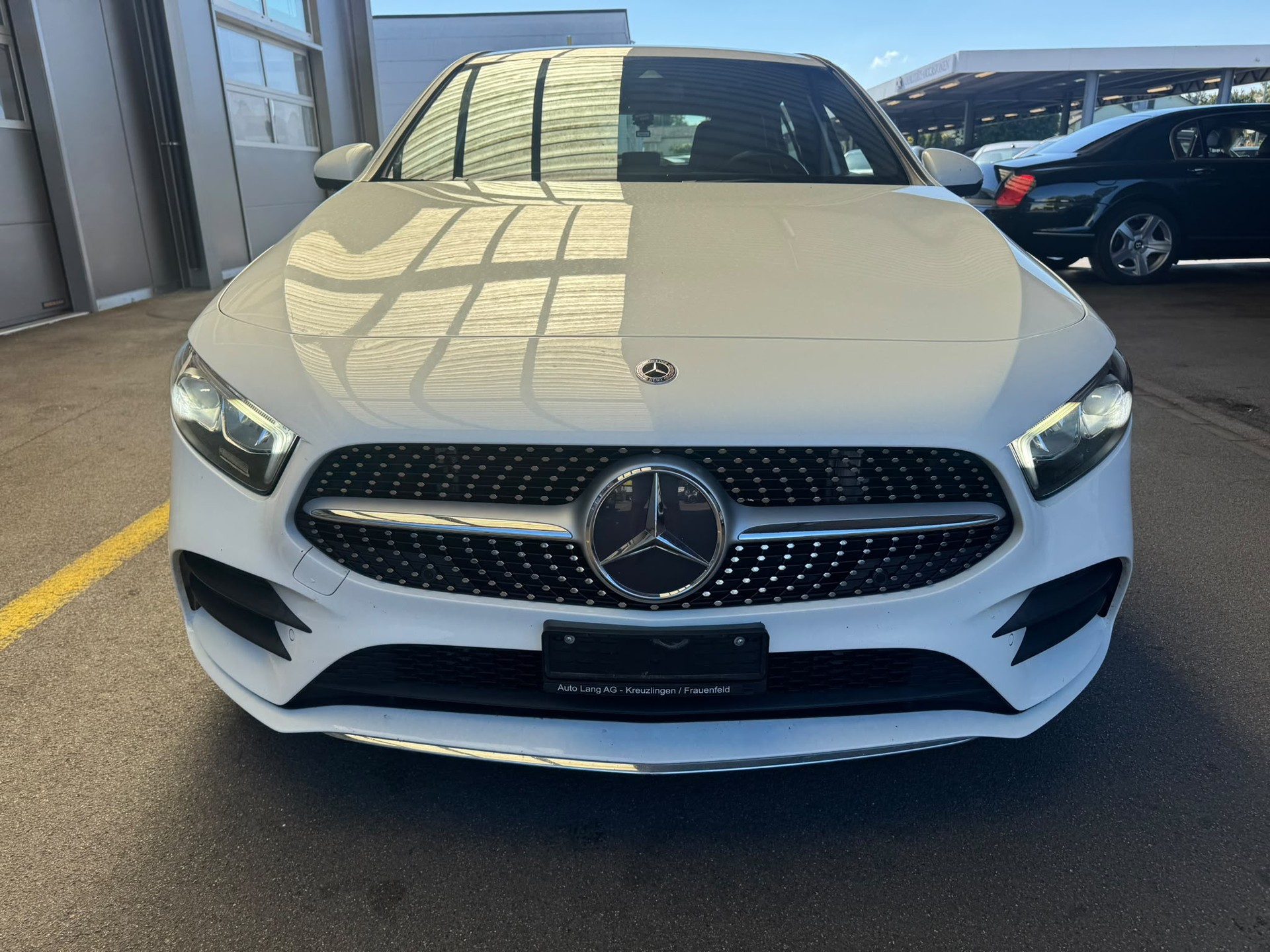 MERCEDES-BENZ A 200 AMG Line 7G-DCT-image-1