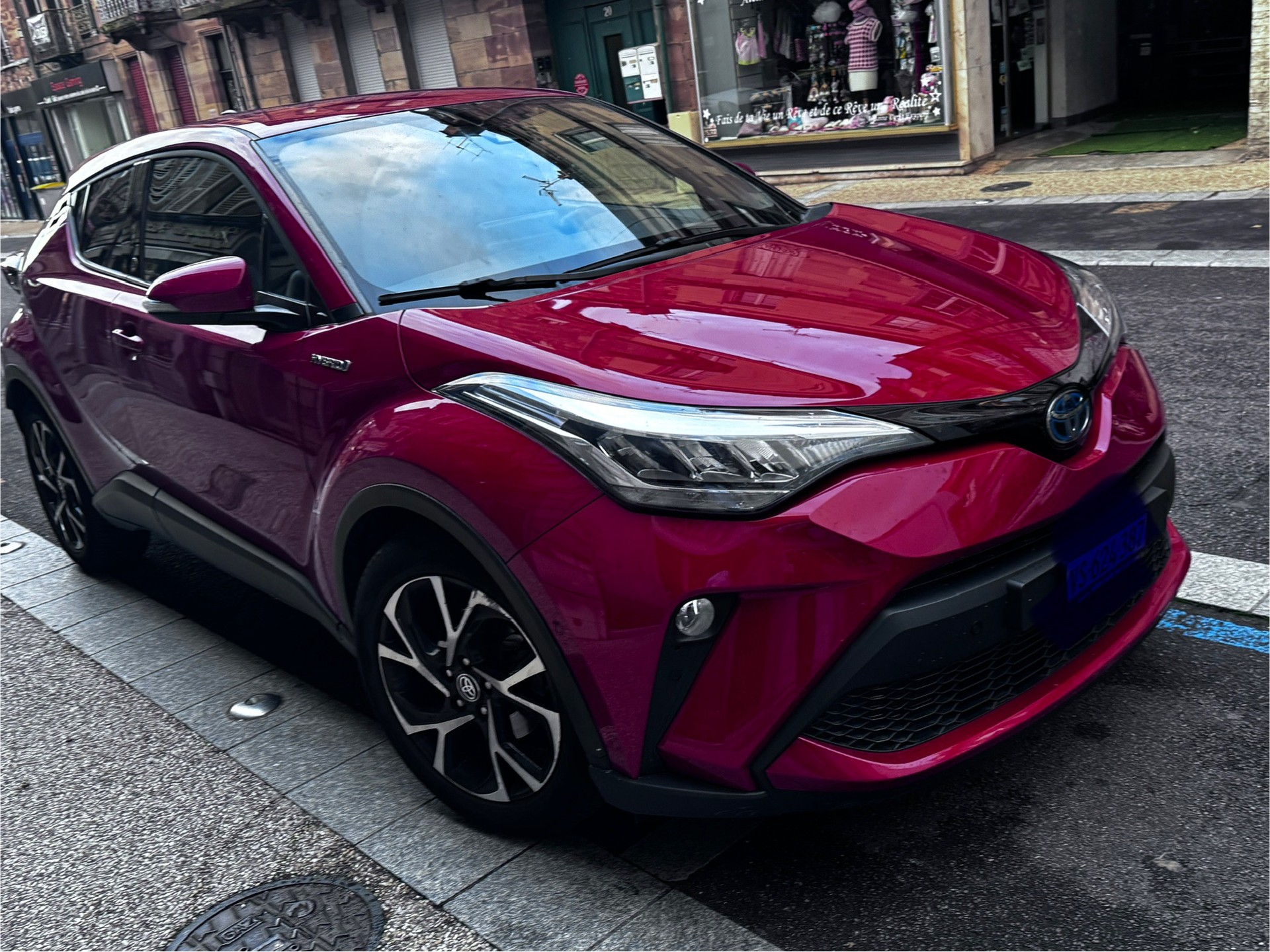 TOYOTA 2.0 VVTi HSD Trend-image-9
