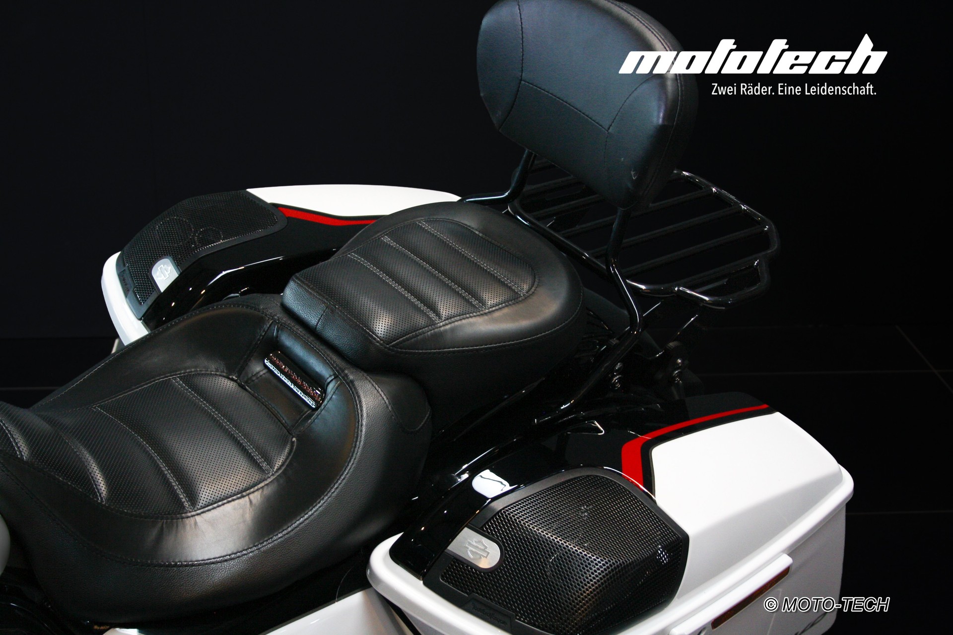 HARLEY-DAVIDSON FLHXSE-image-10