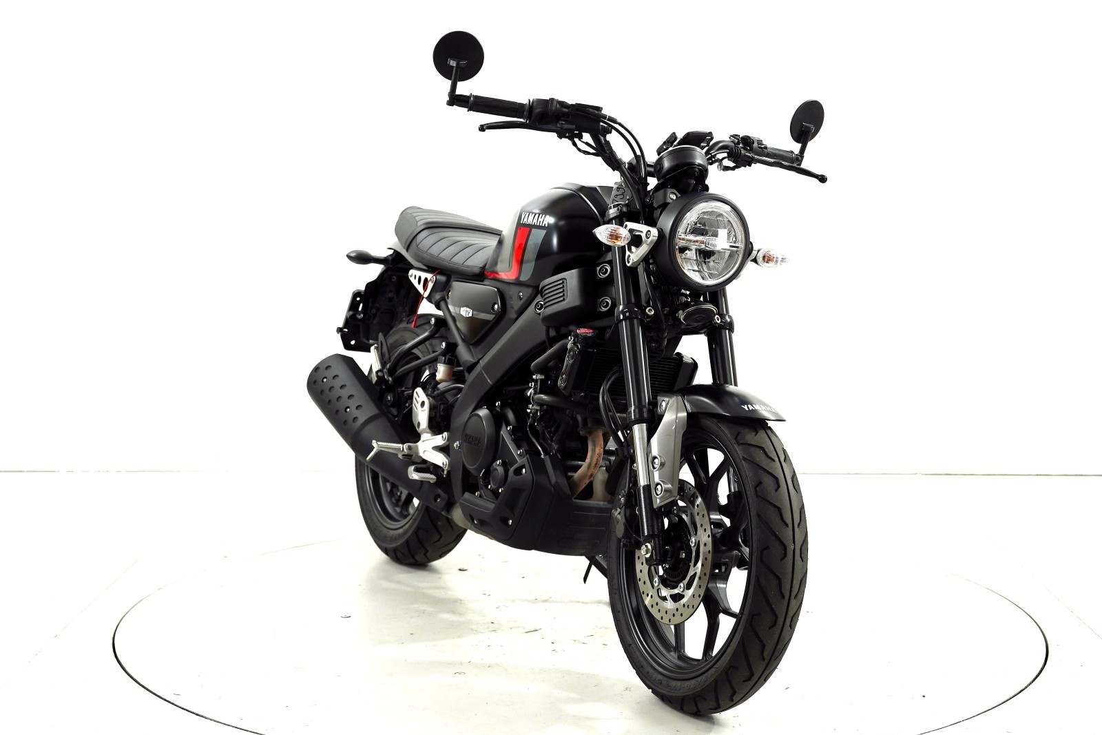 YAMAHA XSR 125 ABS-image-1