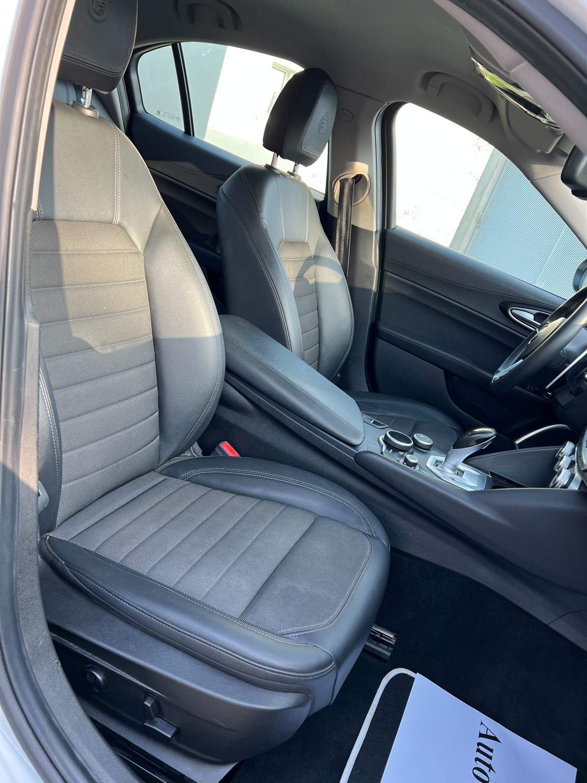 ALFA ROMEO Giulia 2.2 JTDM Super Automatic-image-18