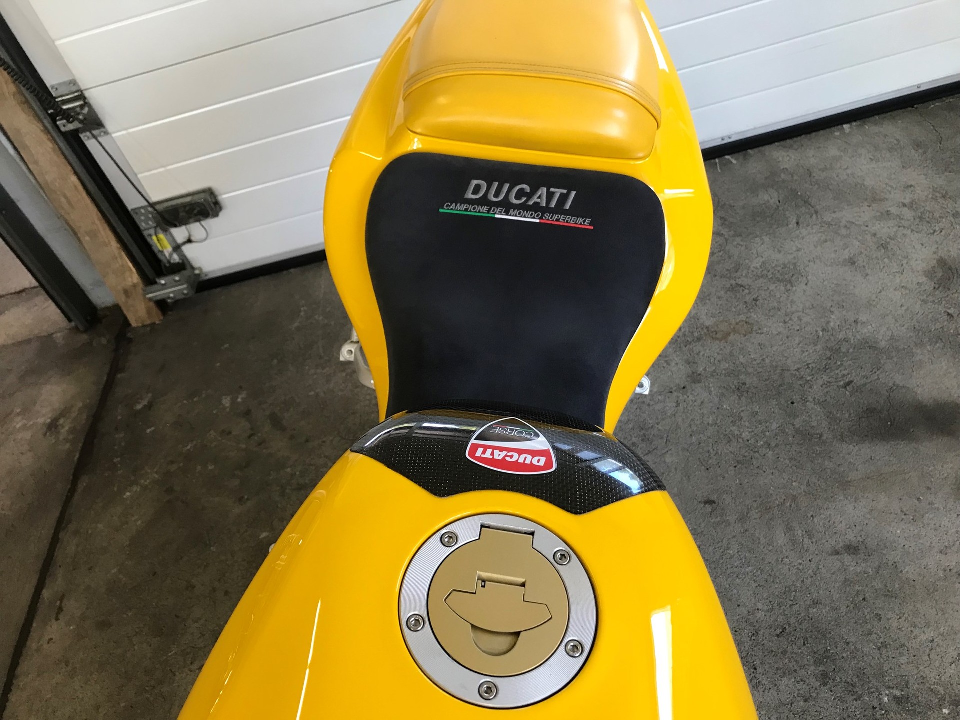 DUCATI 916 Biposto I.E.-image-2