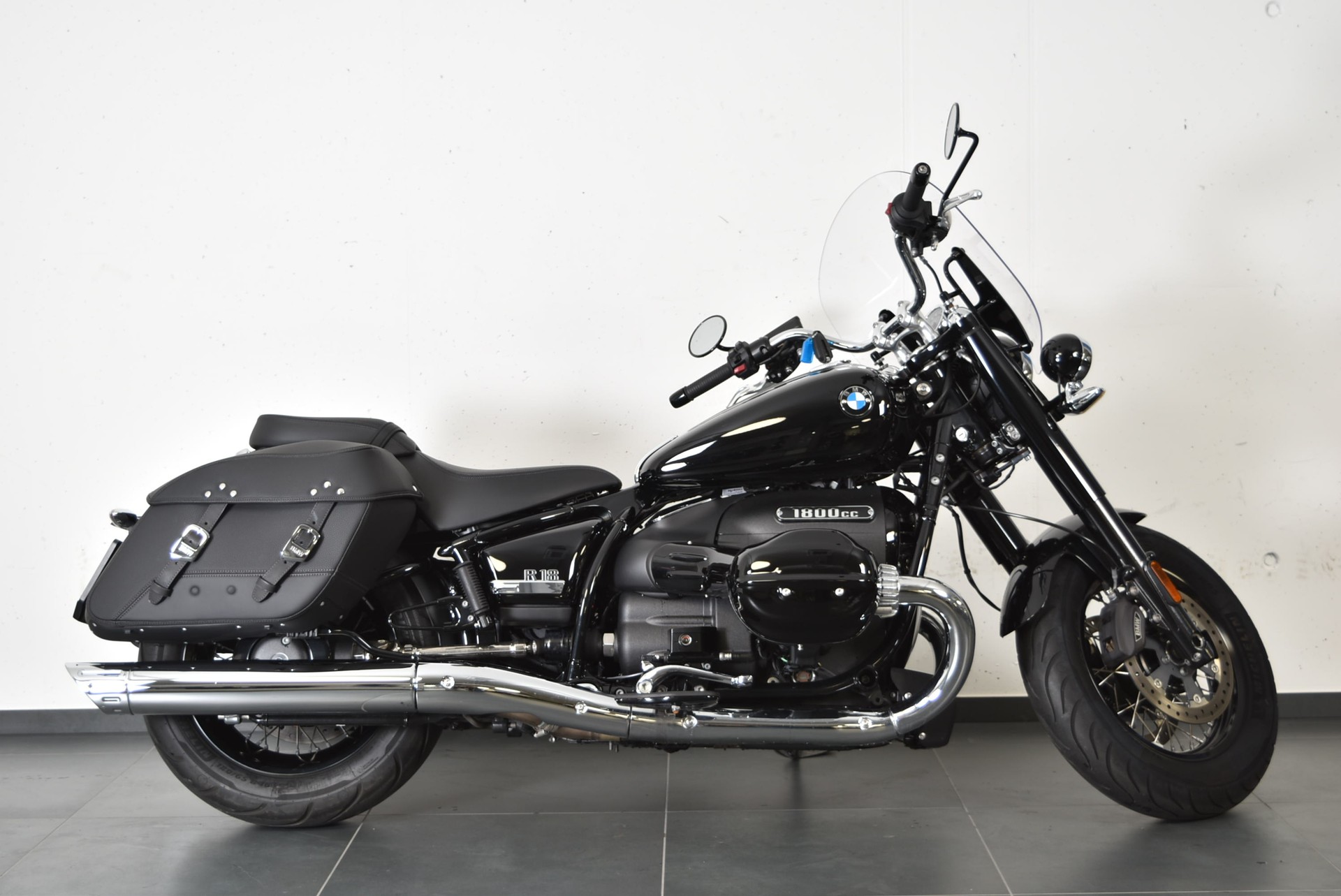 BMW R 18 Classic-image-2