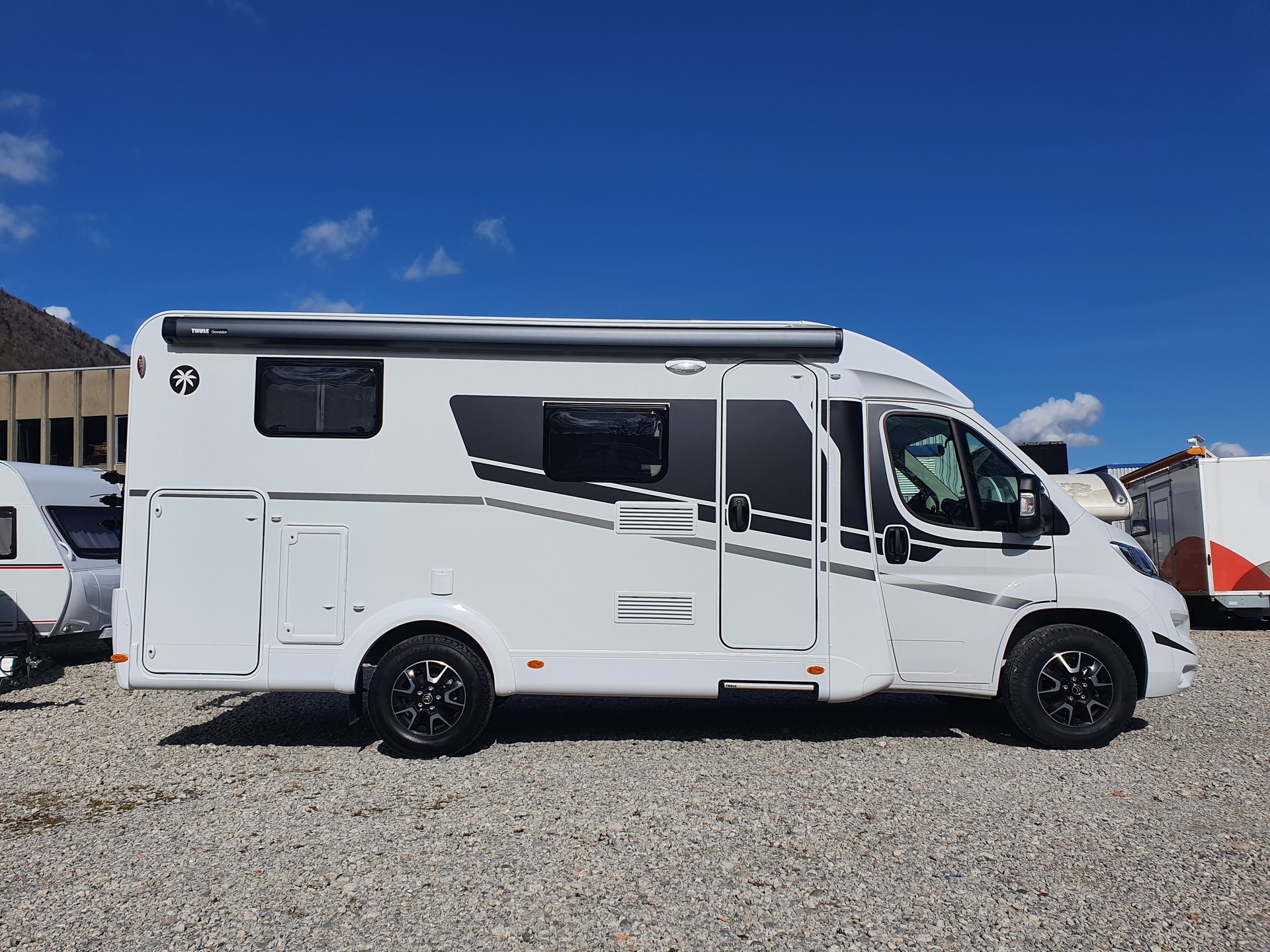 SUNLIGHT V66 Adventure - Einzelbett, Alu, Markise, LED, etc-image-2