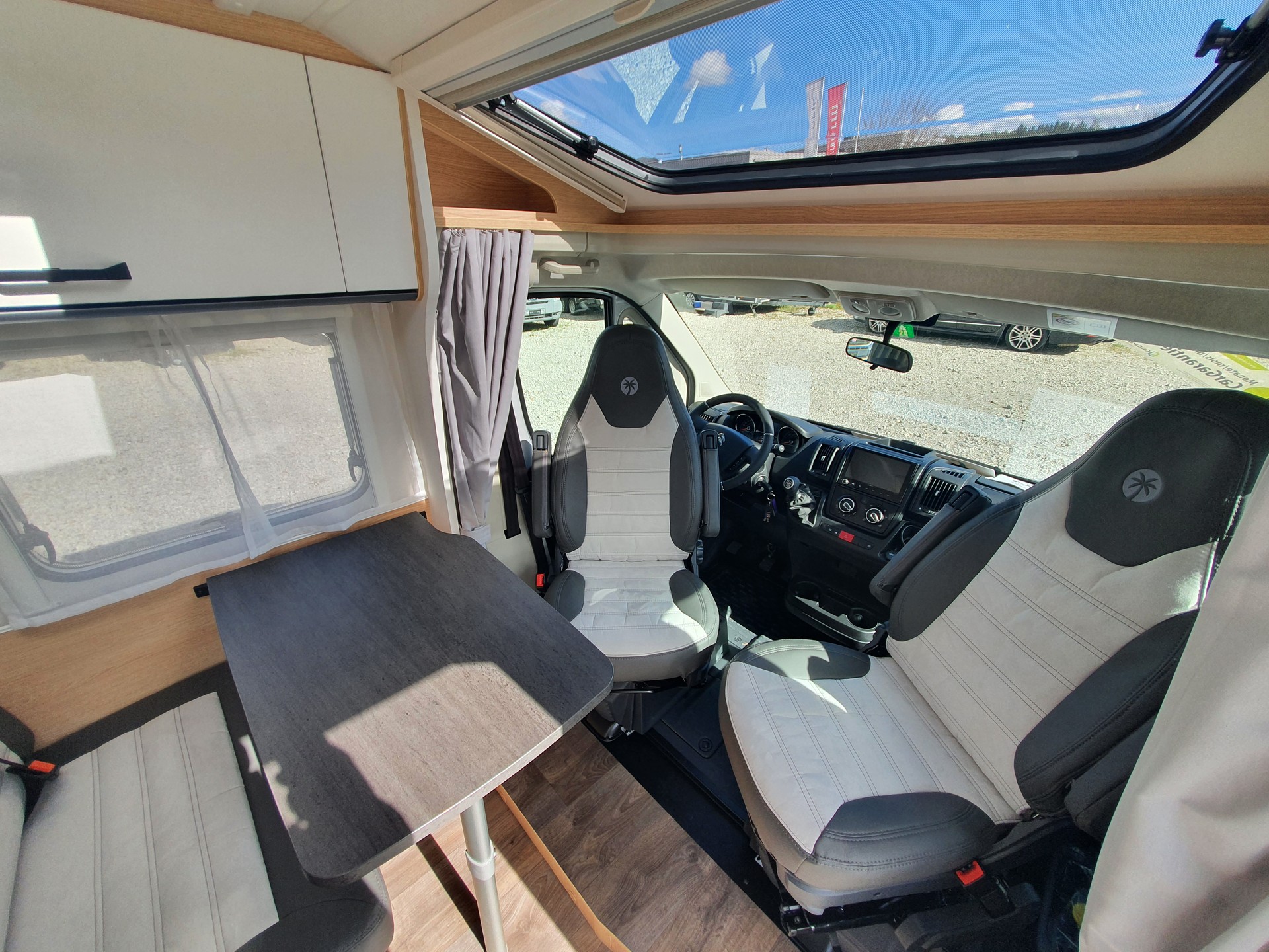 SUNLIGHT V66 Adventure - Einzelbett, Alu, Markise, LED, etc-image-13