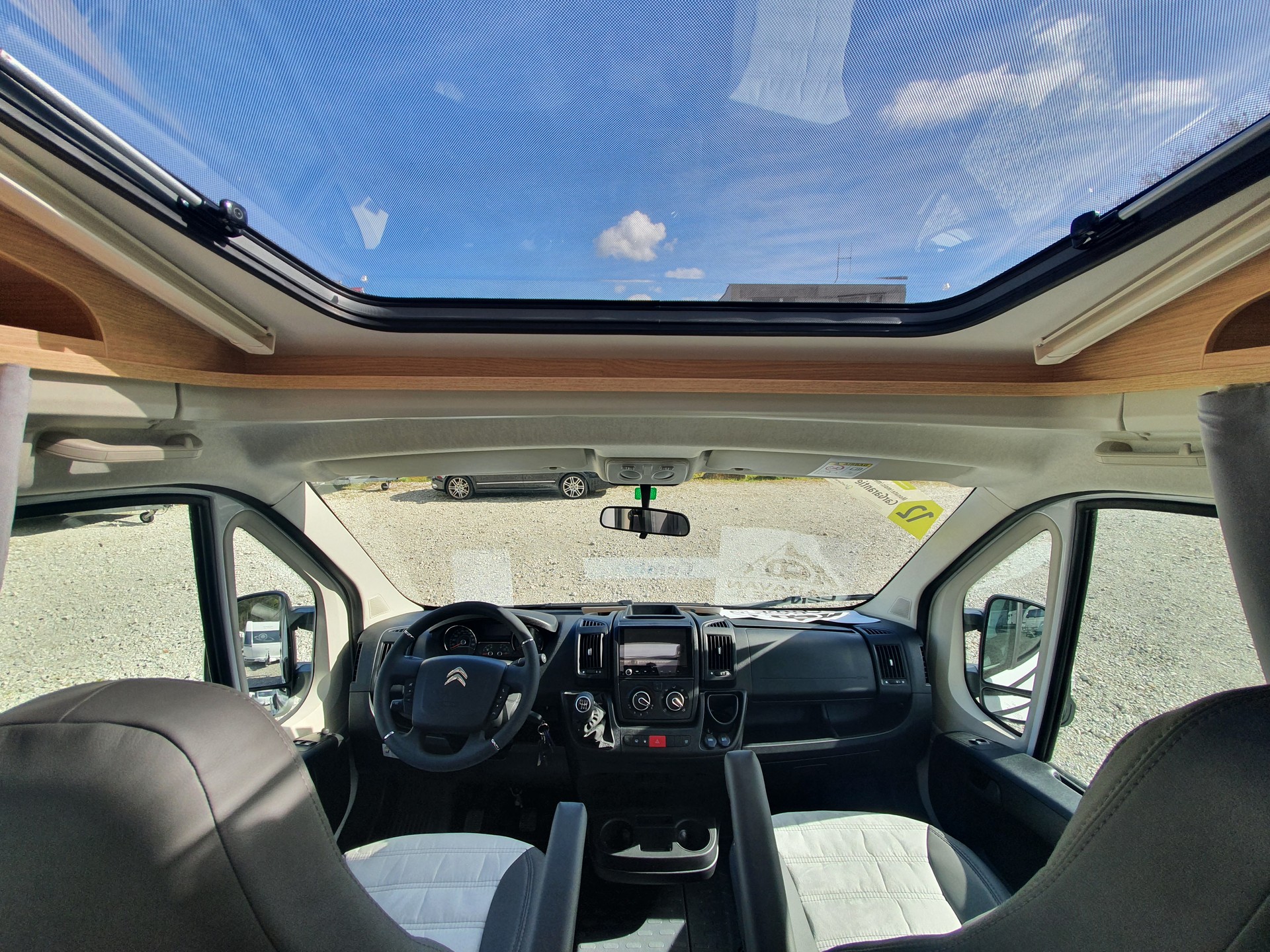 SUNLIGHT V66 Adventure - Einzelbett, Alu, Markise, LED, etc-image-12