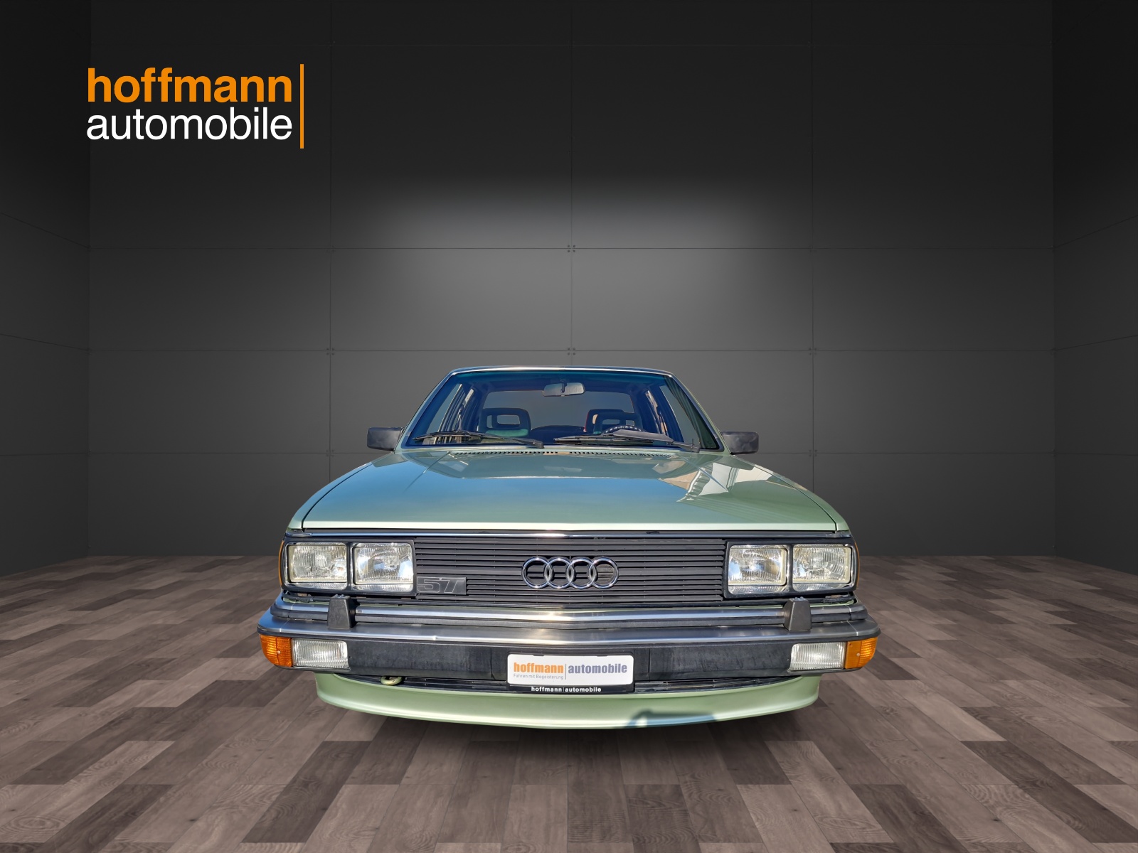 AUDI 200 Turbo 5E-showroom-element-1