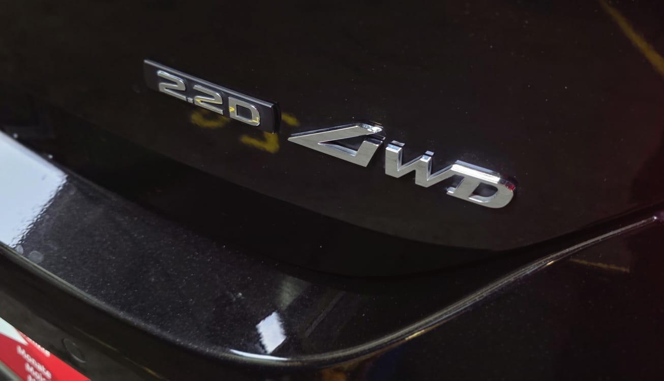 GENESIS G70 2.2 CRDI Luxury AT8 AWD-image-27