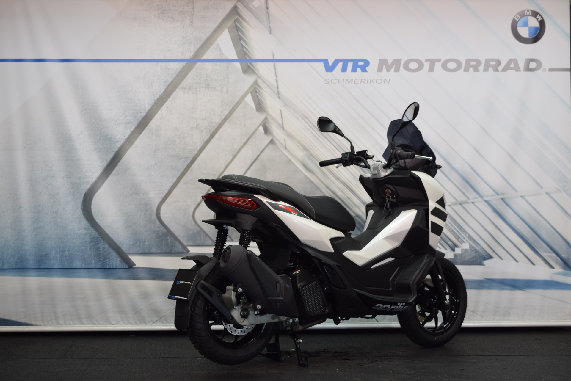 APRILIA SR GT 125 sofort verfügbar!-image-2