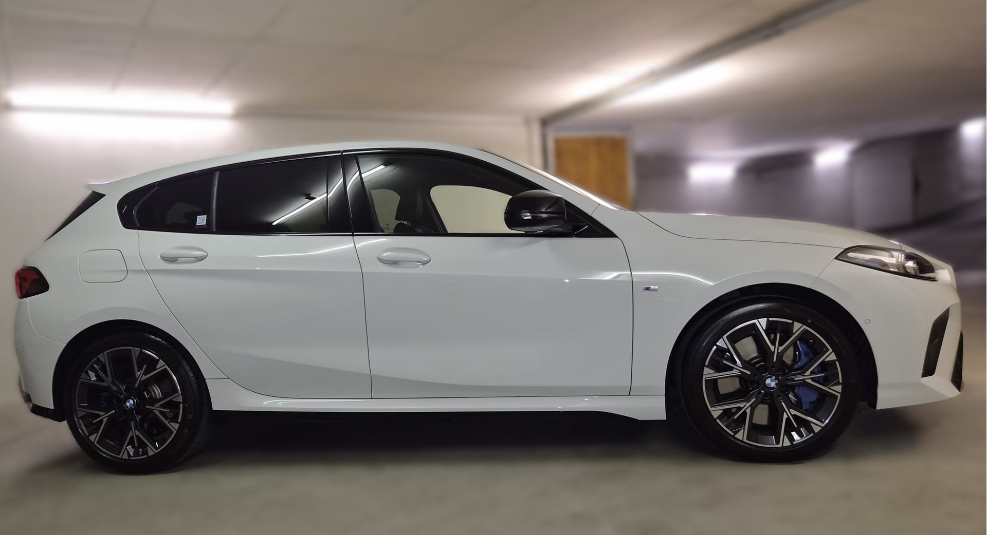 BMW M135 xDrive-image-4