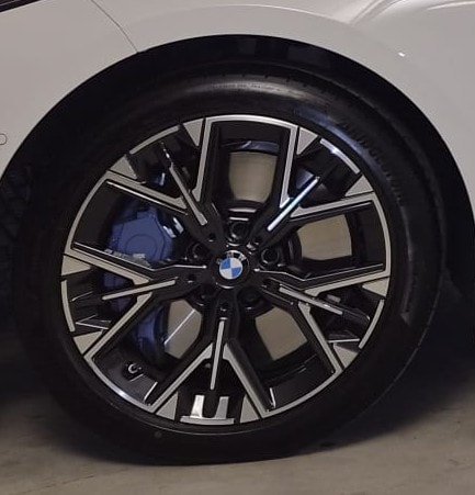 BMW M135 xDrive-image-13