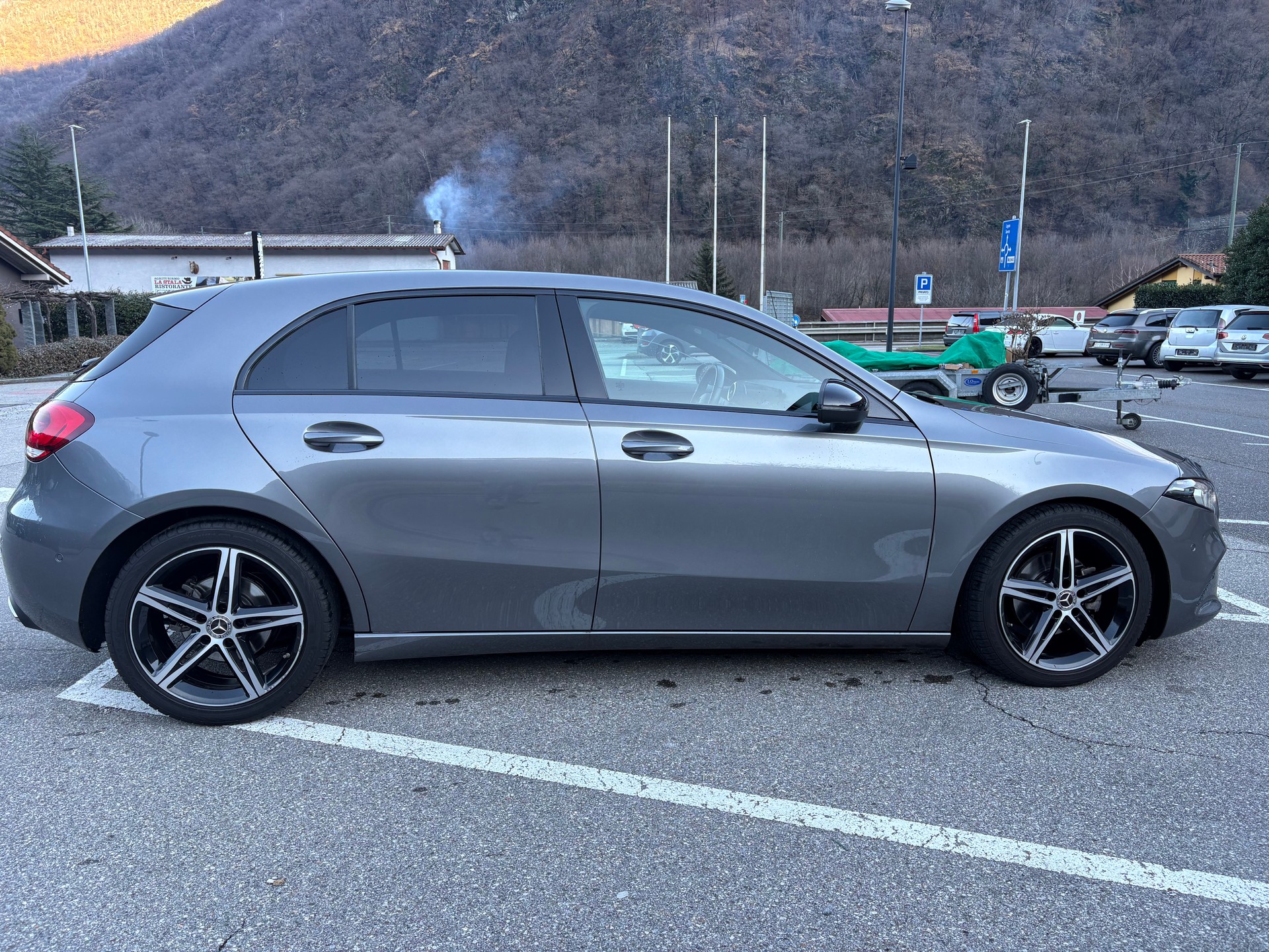 MERCEDES-BENZ A 180 d-image-5