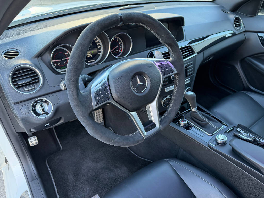 MERCEDES-BENZ C 63 V8 AMG Coupé - 507 Edition-image-17