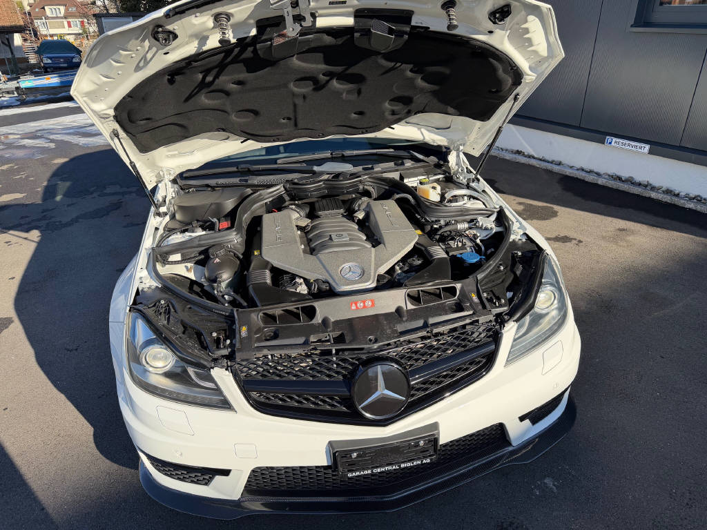 MERCEDES-BENZ C 63 V8 AMG Coupé - 507 Edition-image-11