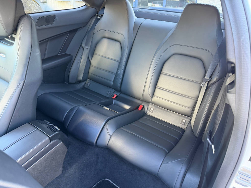 MERCEDES-BENZ C 63 V8 AMG Coupé - 507 Edition-image-17