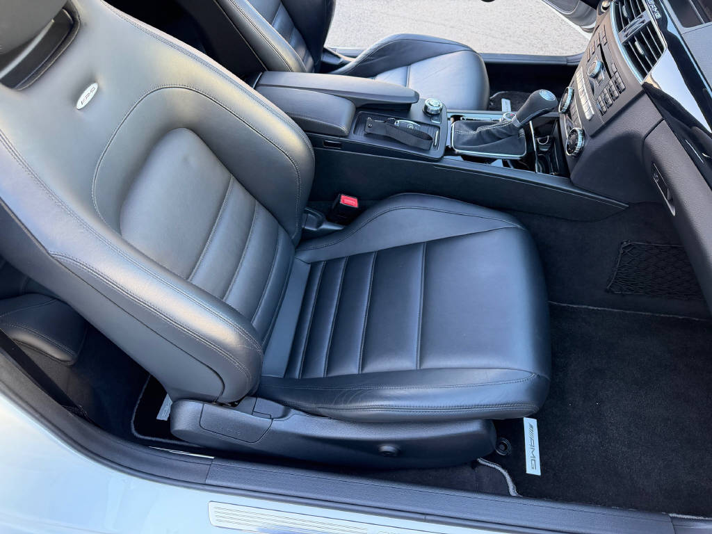MERCEDES-BENZ C 63 V8 AMG Coupé - 507 Edition-image-19