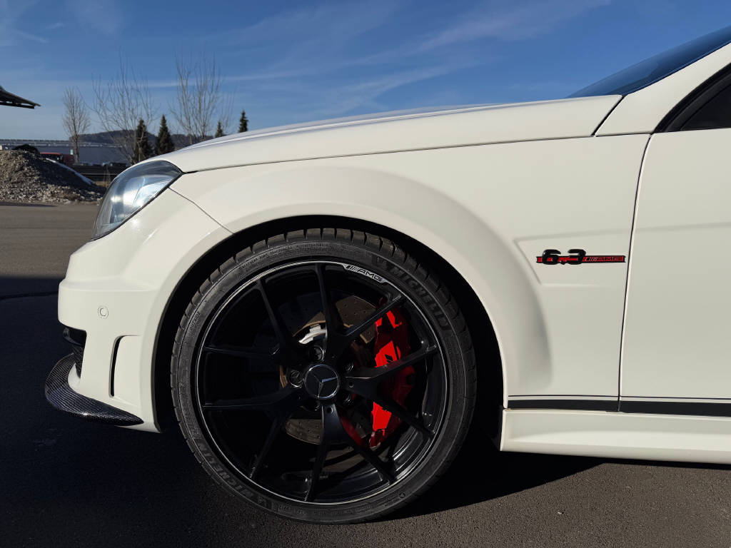 MERCEDES-BENZ C 63 V8 AMG Coupé - 507 Edition-image-6