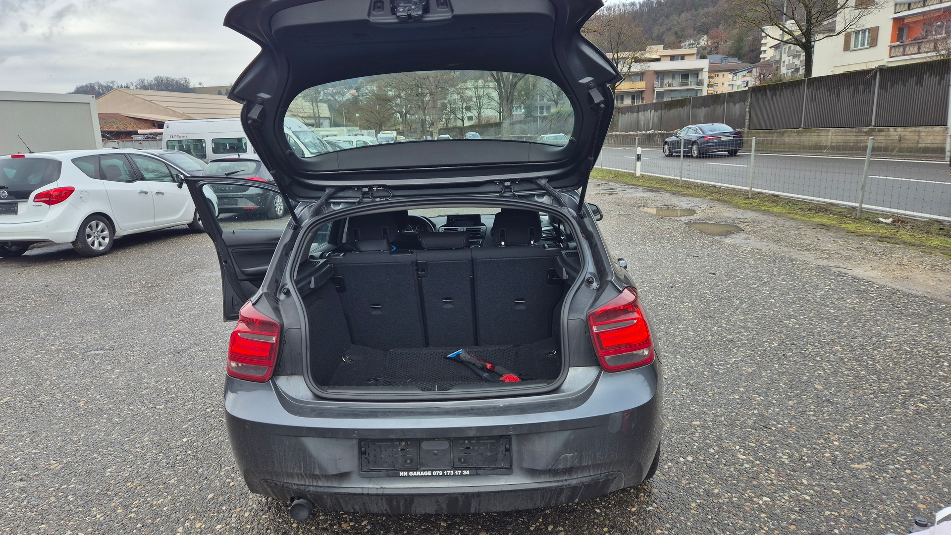 BMW 118i Sport Line Steptronic-image-10