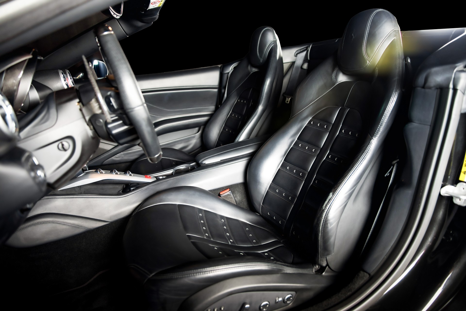 FERRARI California 3.9 V8 T-image-17