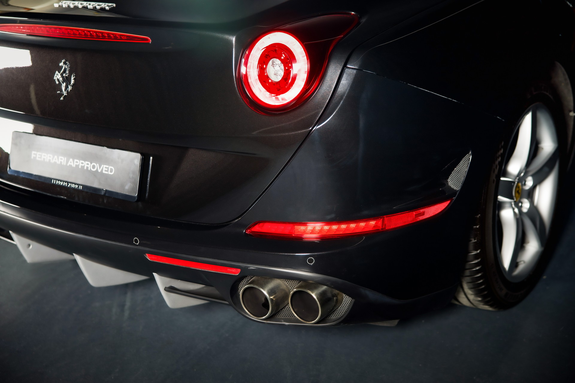FERRARI California 3.9 V8 T-image-11