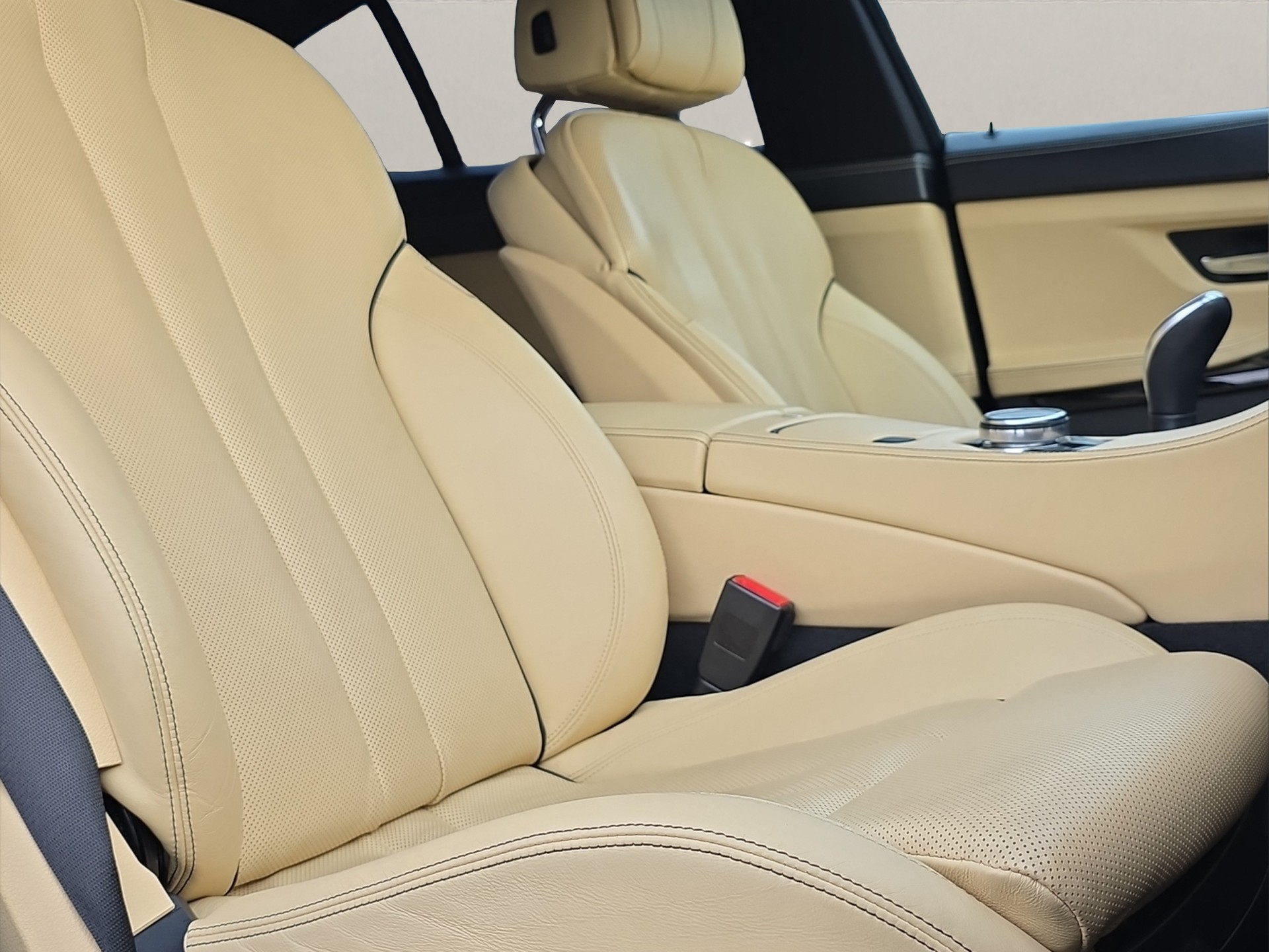 BMW 640d Gran Coupé xDrive-image-16