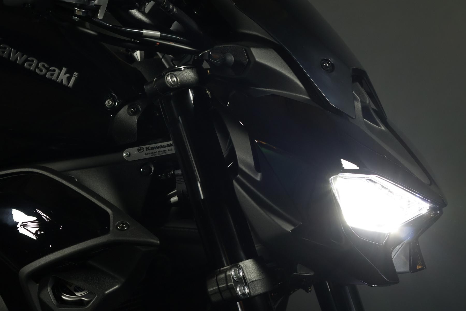 KAWASAKI Z 900 (91/70/35 KW) *Black Beauty* Level 3-image-4