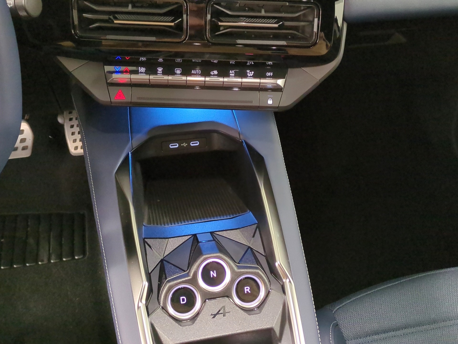 ALPINE A290 220 52kWh GT Performance-image-11